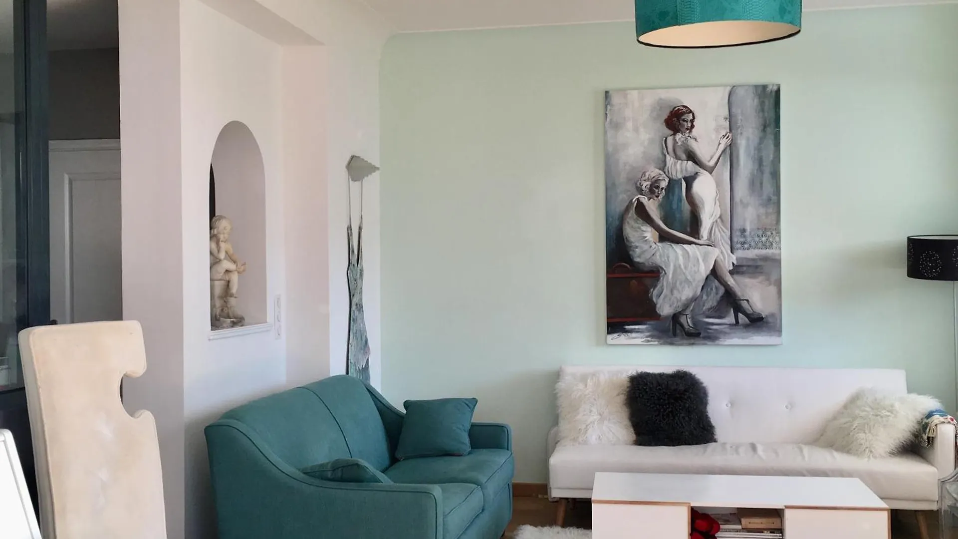 Villa Iris Nice 0*,